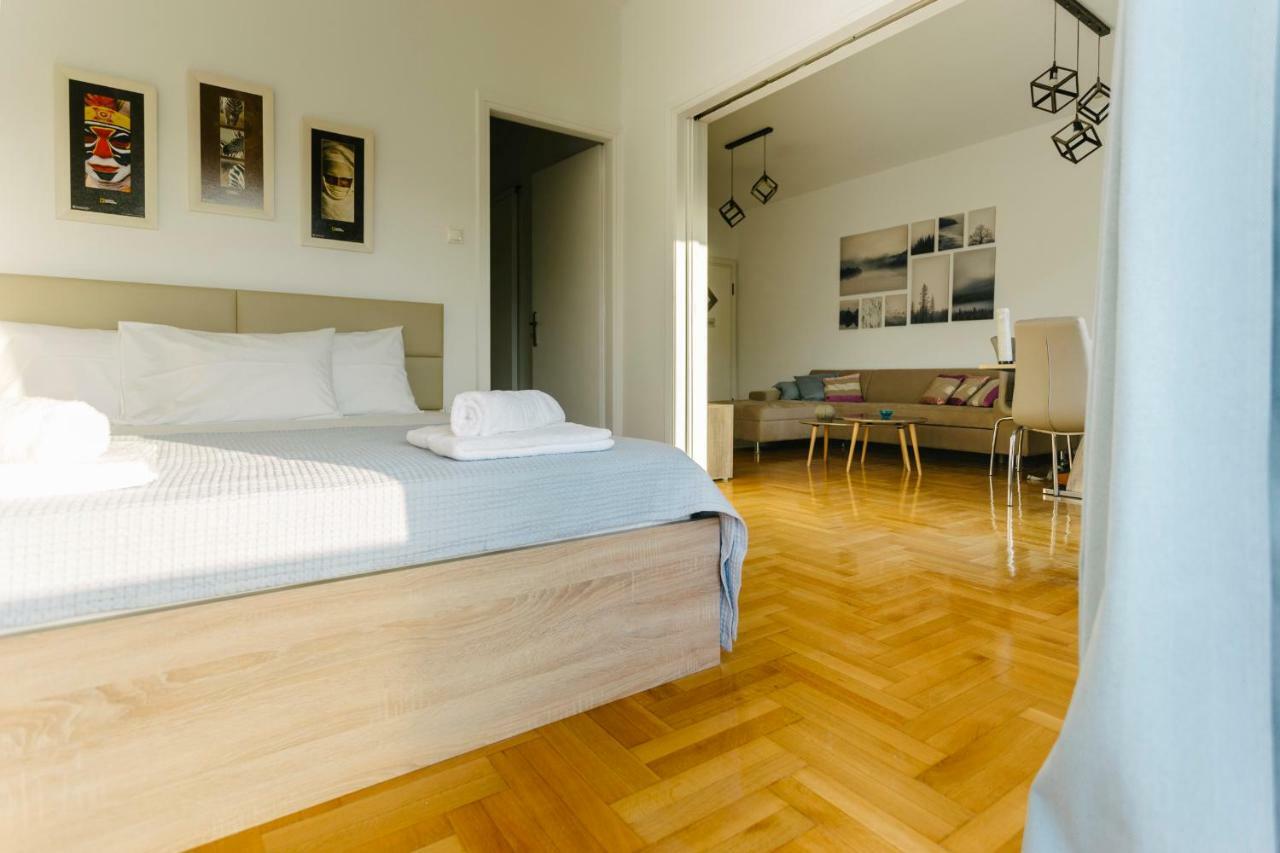 Bright 2 Bedrooms Apt. In The Heart Of Athens W Stunning Views To Acropolis Eksteriør billede
