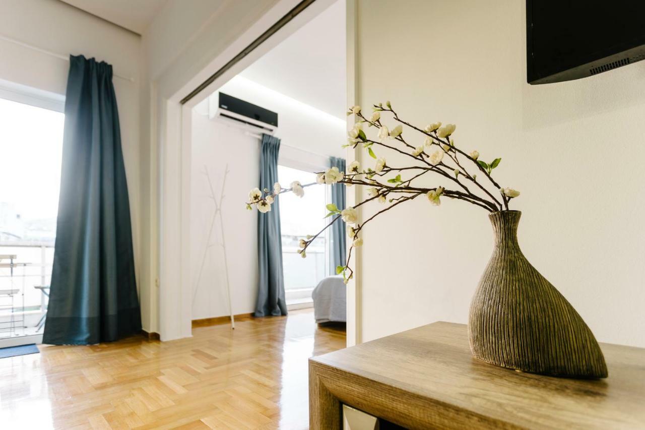 Bright 2 Bedrooms Apt. In The Heart Of Athens W Stunning Views To Acropolis Eksteriør billede